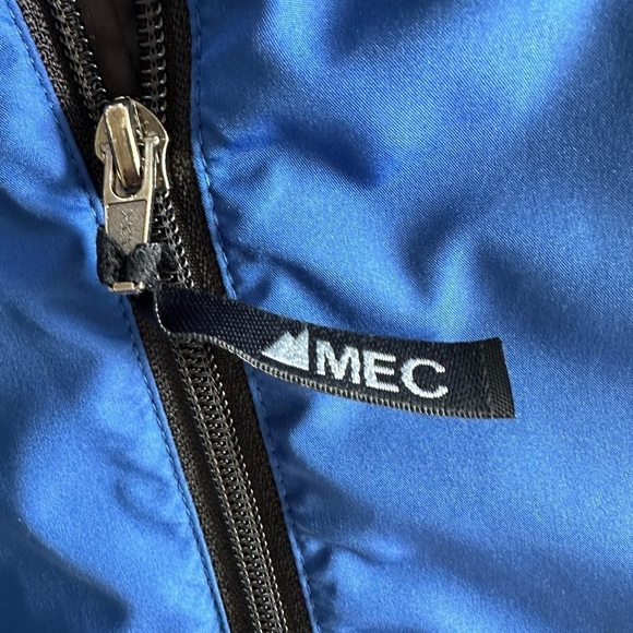 MEC jacket size Large - Picture 4 of 10